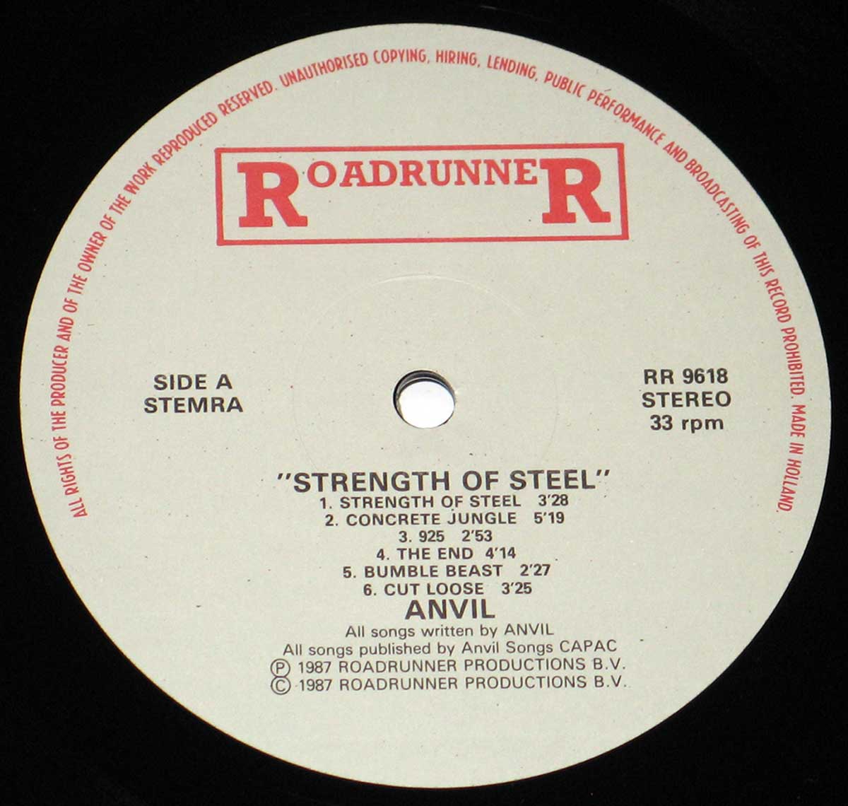High Resolution Photo of the enlarged label Anvil - Strength of Steel https://vinyl-records.nl