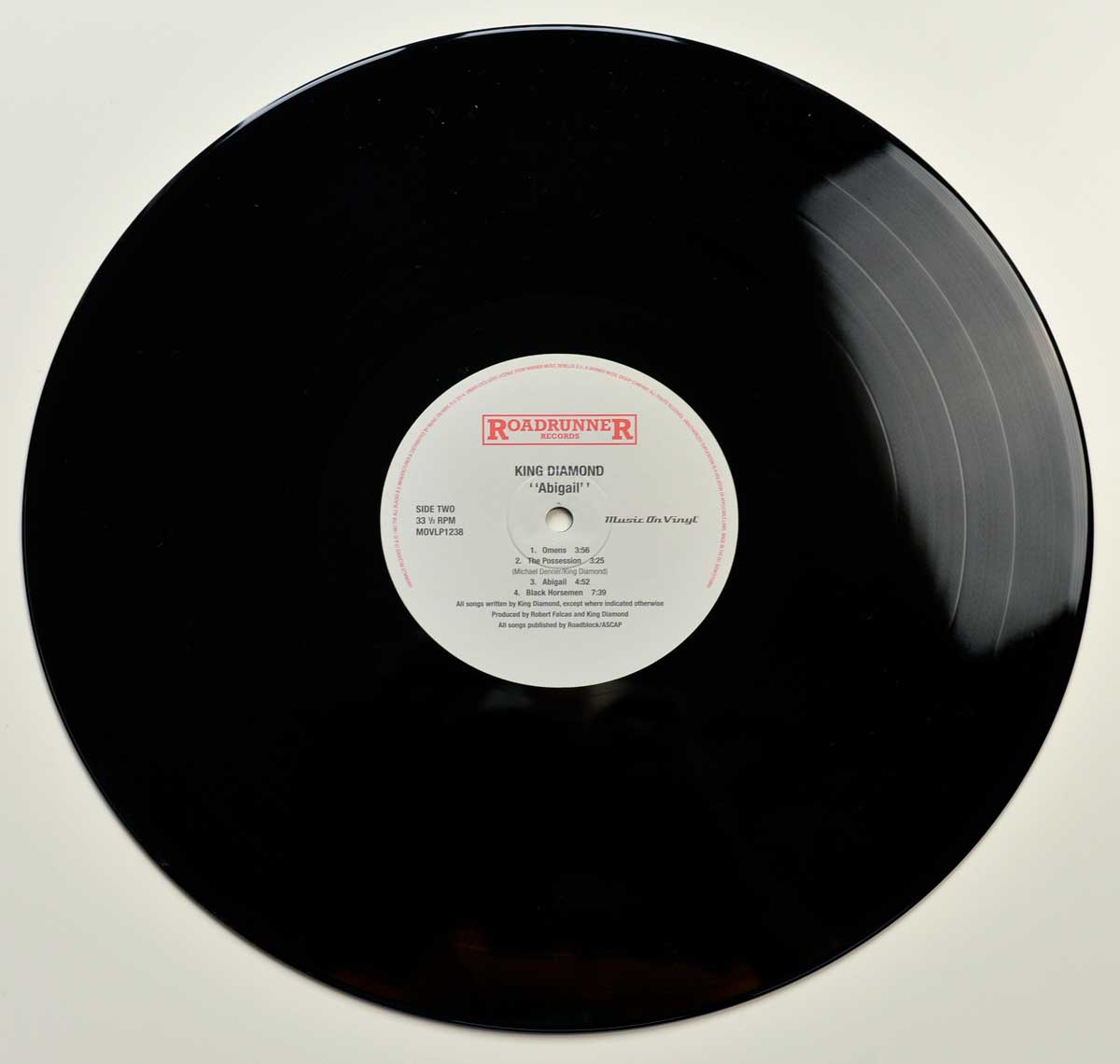 Photo of record 1   of KING DIAMOND - Abigail (Music On Vinyl) 