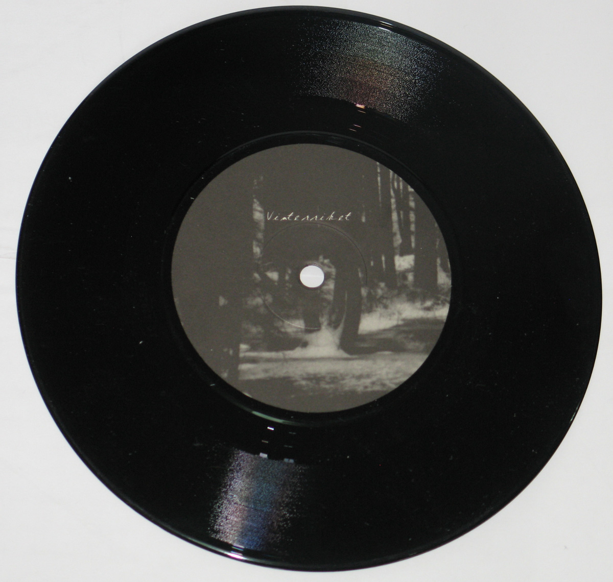 Close up of Side One record's label Vinterriket Veiled allusions Limited Edition handnumbered (###/500) 