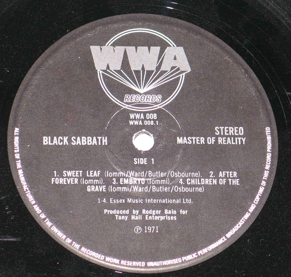High Resolution Photo BLACK SABBATH - Master of Reality Vinyl Record