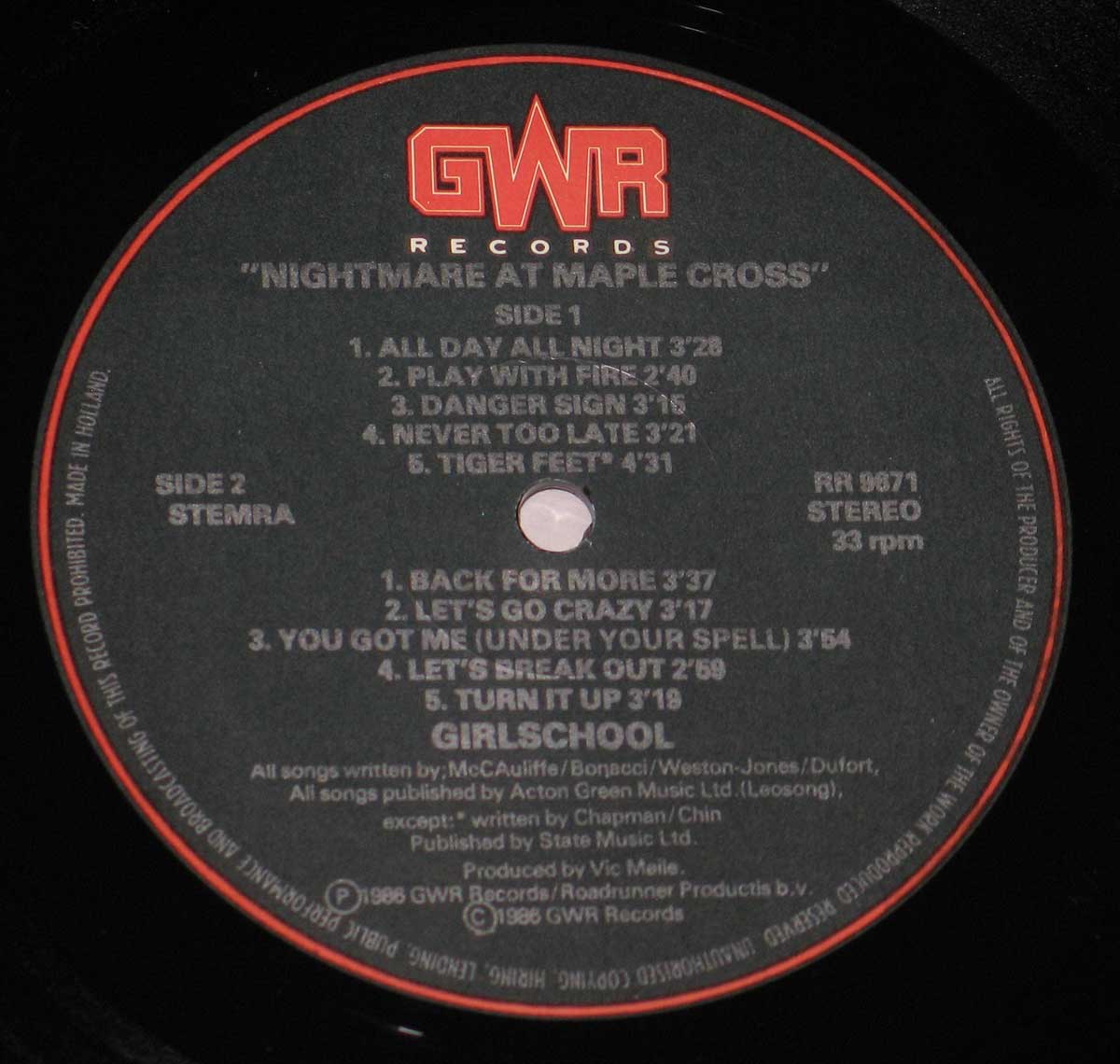 Enlarged High Resolution Photo of the Record's label Side Two Girlschool - Nightmare at Maple Cross https://vinyl-records.nl