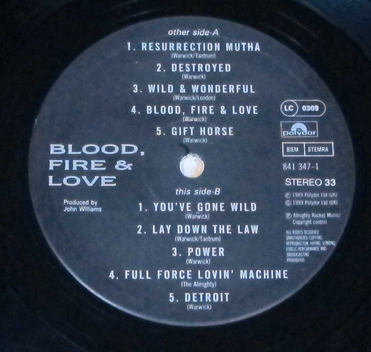 Enlarged High Resolution Photo of the Record's label THE ALMIGHTY - Blood, Fire & Love https://vinyl-records.nl
