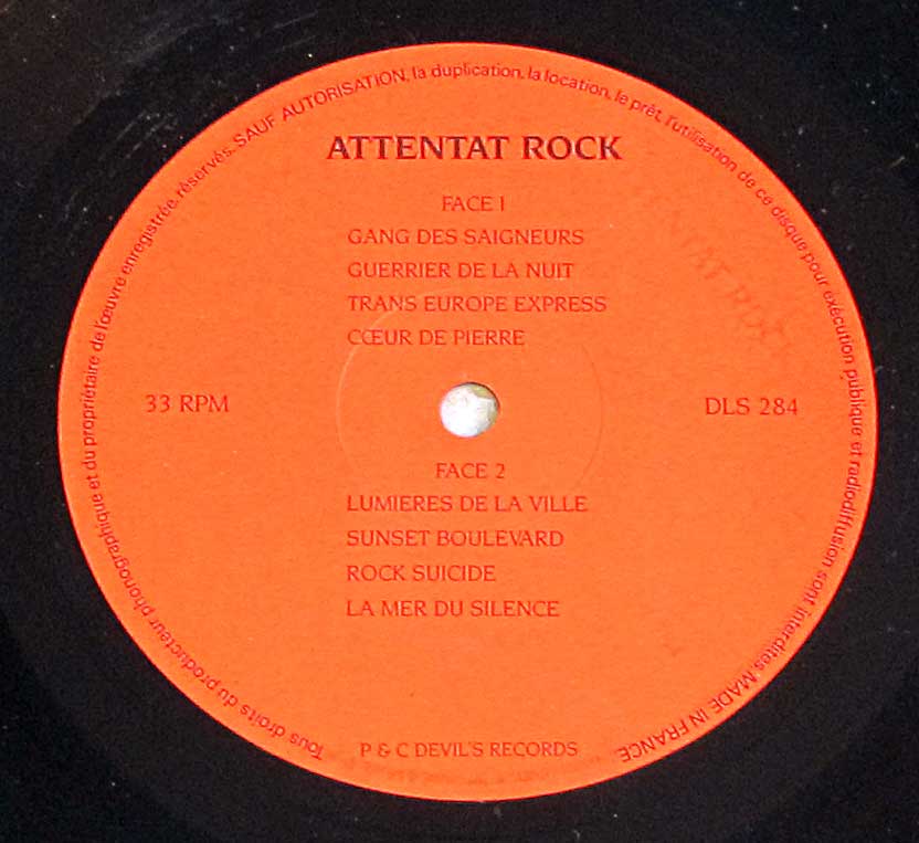 Enlarged High Resolution Photo of the Record's label ATTENTAT ROCK Le Gang Des Saigneurs https://vinyl-records.nl
