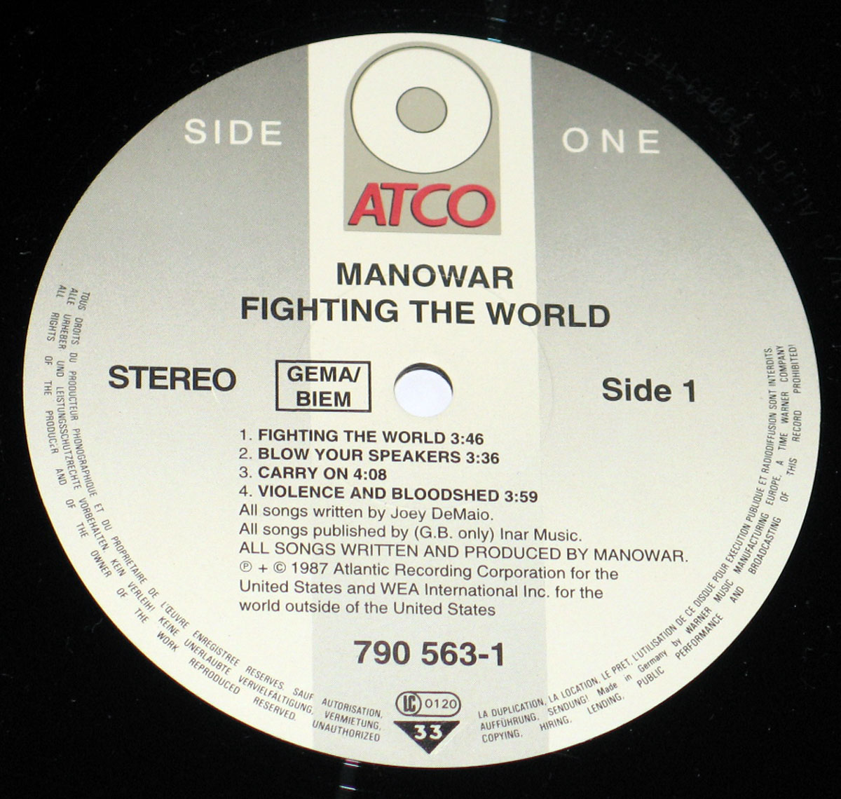High Resolution Photo of Manowar Fighting the World EEC 