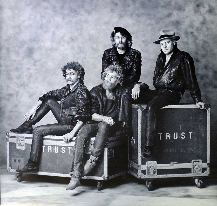 TRUST Band-Photo