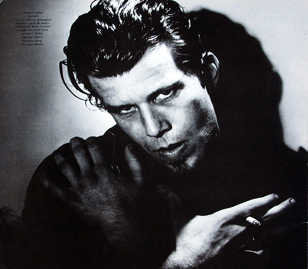 Album Front cover Photo of Tom Waits https://vinyl-records.nl/