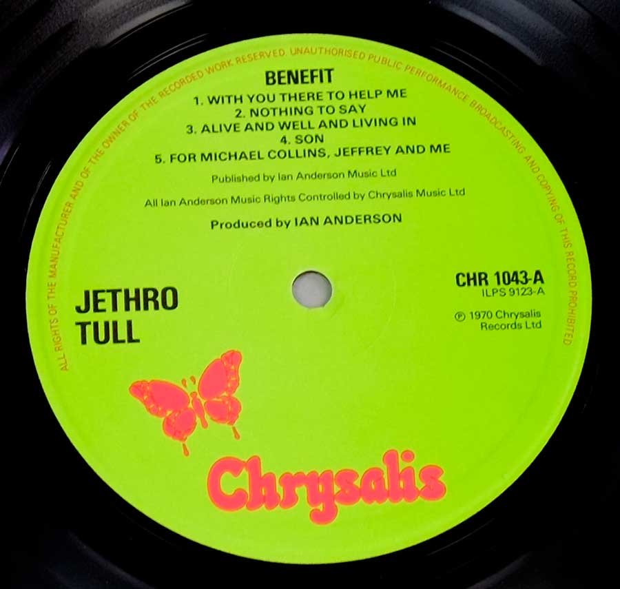 Close up of record's label JETHRO TULL - Benefit England / UK 12" Vinyl LP Side One