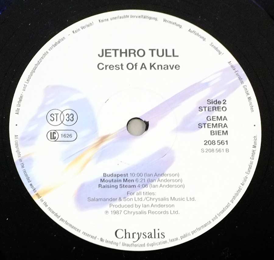 Side Two Close up of record's label JETHRO TULL - Crest Of A Knave 12" LP ALBUM VINYL 
