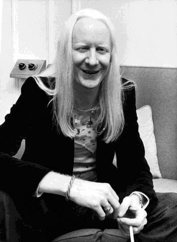 Album Front cover Photo of Johnny Winter Smiling https://vinyl-records.nl/