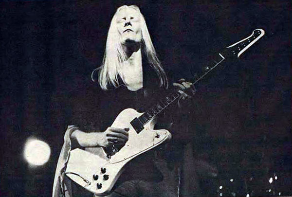 Photo of Johnny Winter - https://vinyl-records.nl/