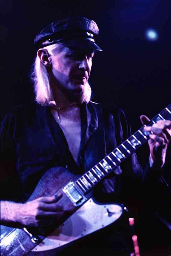 Photo of Johnny Winter - https://vinyl-records.nl/johnny-winter/biography/index.html