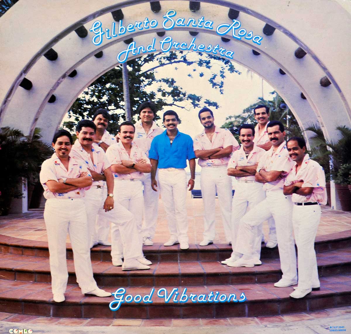 Front Cover Photo of "GILBERTO SANTA ROSA - Good Vibrations" Album 