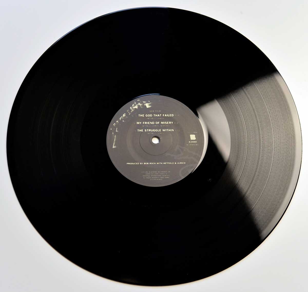 Photo of record four   of METALLICA The Black Album 2LP 180 Grams Audiophile Blackened Records 