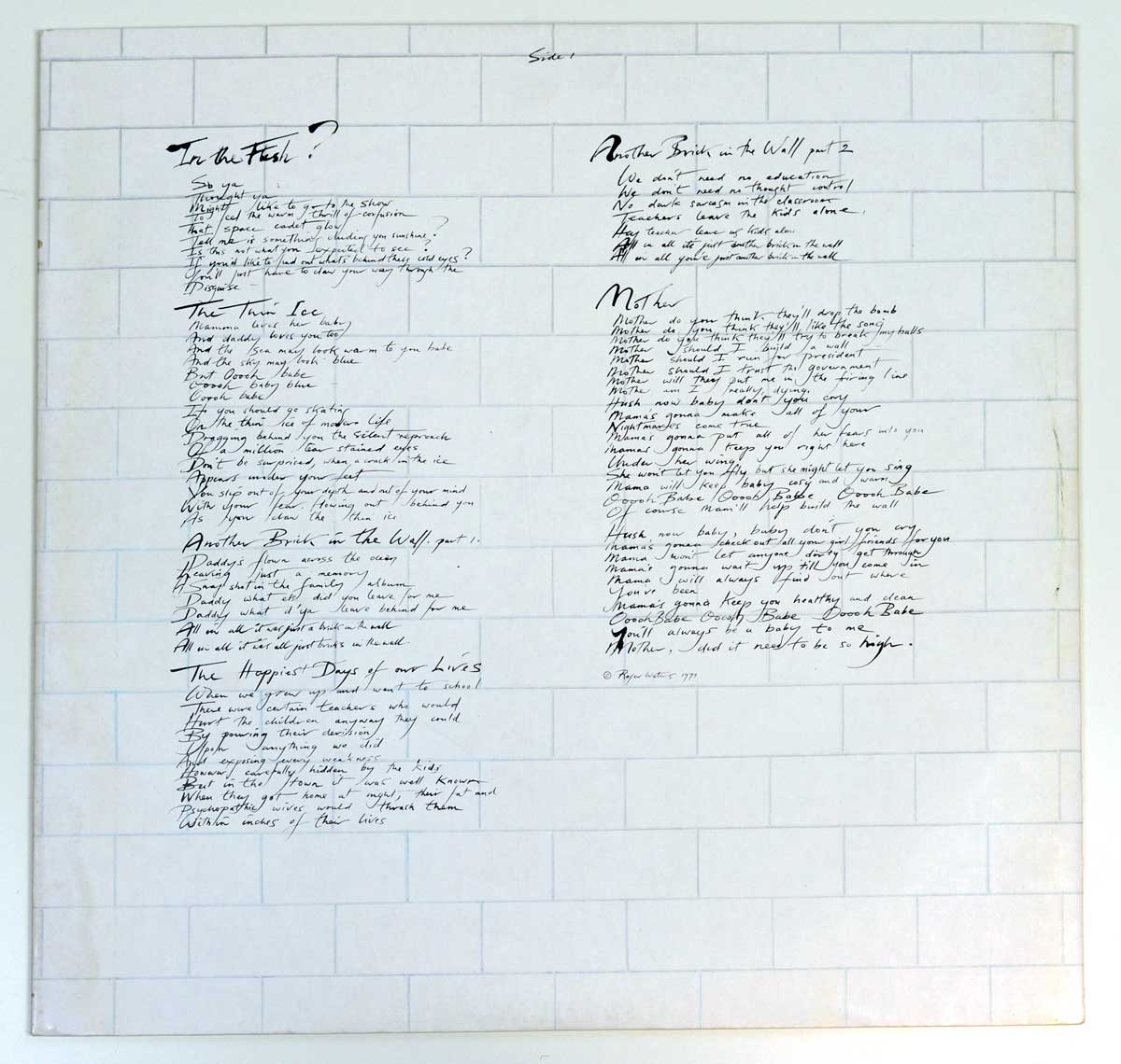 Photo of album back cover PINK FLOYD - The Wall ( The Netherlands ) 