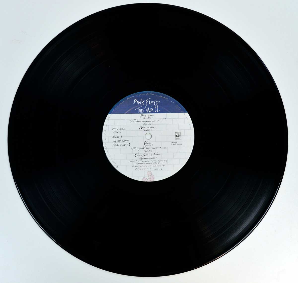 Photo of record 1 of PINK FLOYD - The Wall ( The Netherlands ) 