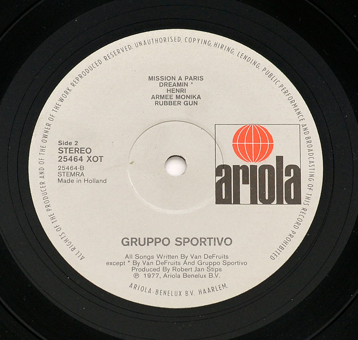 Photo of 12" LP Record Side Two GRUPPO SPORTIVO 10 Mistakes  Vinyl Record Store https://vinyl-records.nl//