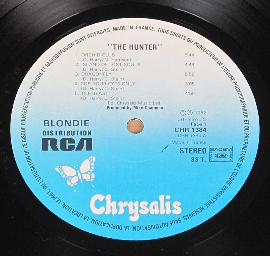 Close up of record's label BLONDIE - The Hunter Side One