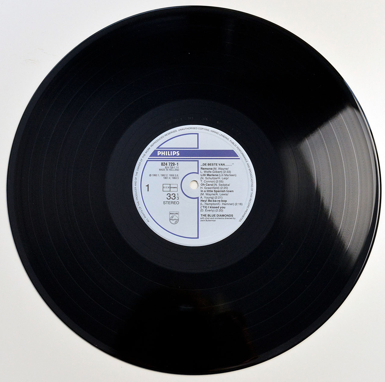 High Resolution Photo of the LP Side One  of De Beste Van The Blue Diamonds https://vinyl-records.nl