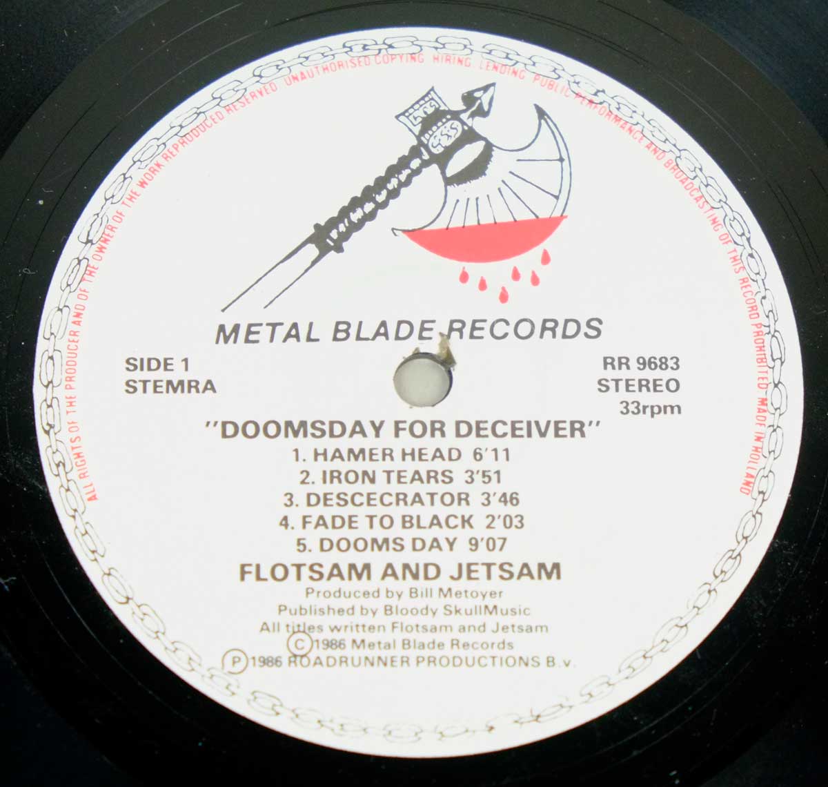 Enlarged High Resolution Photo of the Record's label FLOTSAM AND JETSAM - Doomsday For The Deceiver https://vinyl-records.nl