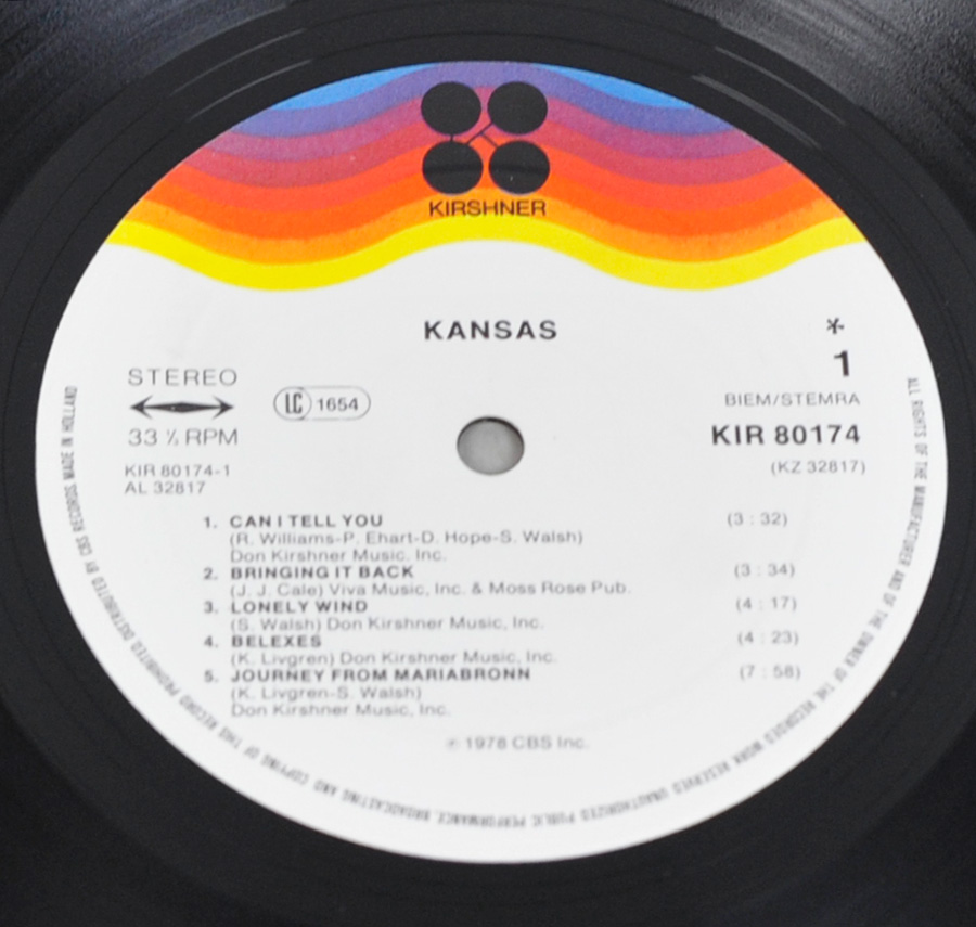 Close up Photo of "KANSAS - Self-Titled" 12" Kirshner Record Label

