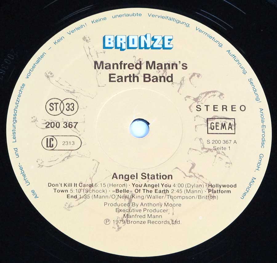 Close up of record's label MANFRED MANN'S EARTH BAND - Angel Station Side One