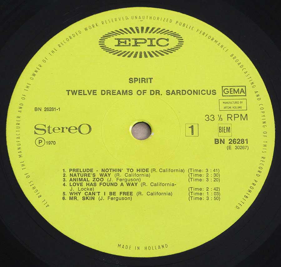 Close up of record's label SPIRIT - Twelve Dreams Of Dr Sardonicus Gatefold Cover 12" LP Vinyl Album Side One