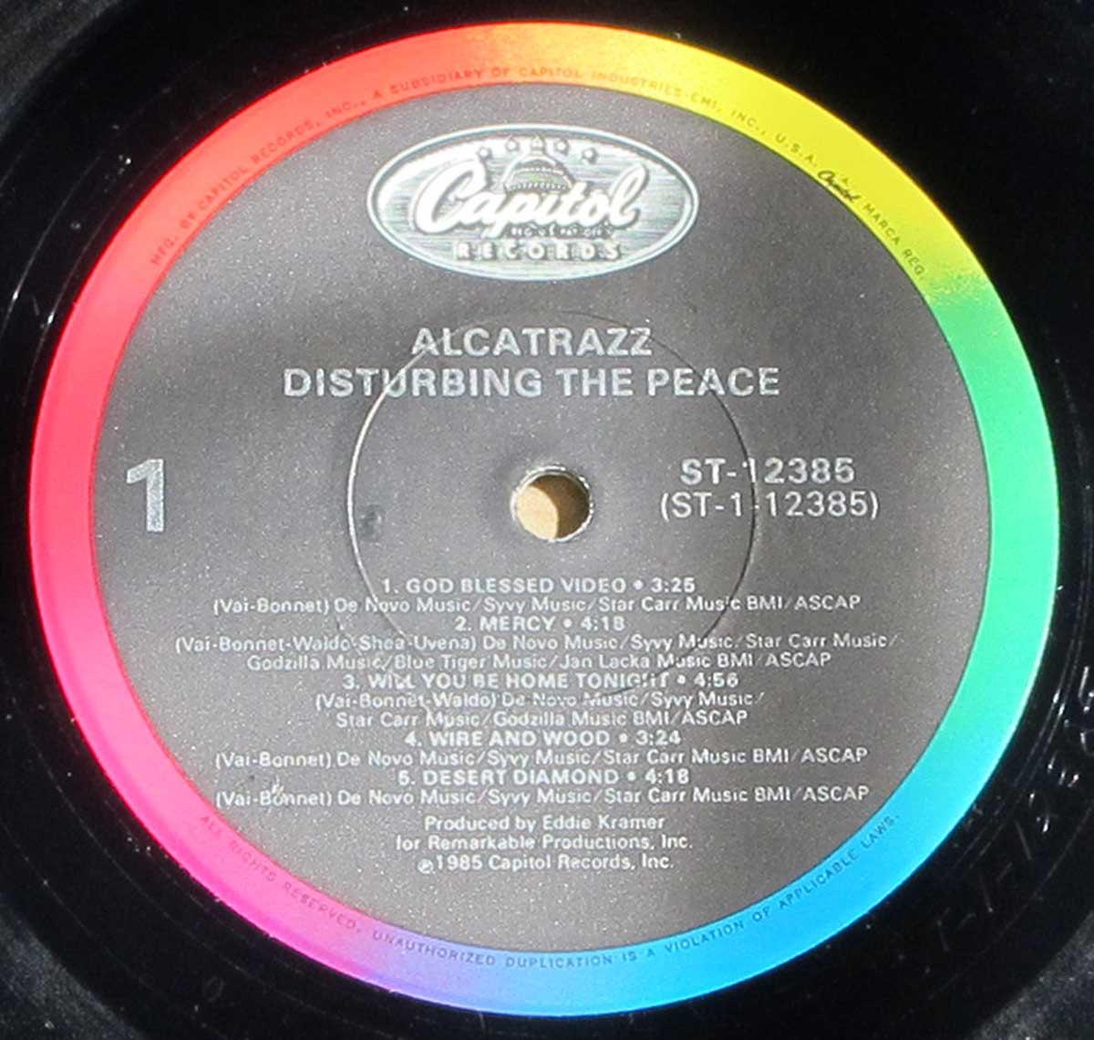 Enlarged High Resolution Photo of the Record's label ALCATRAZZ - Disturbing the Peace https://vinyl-records.nl