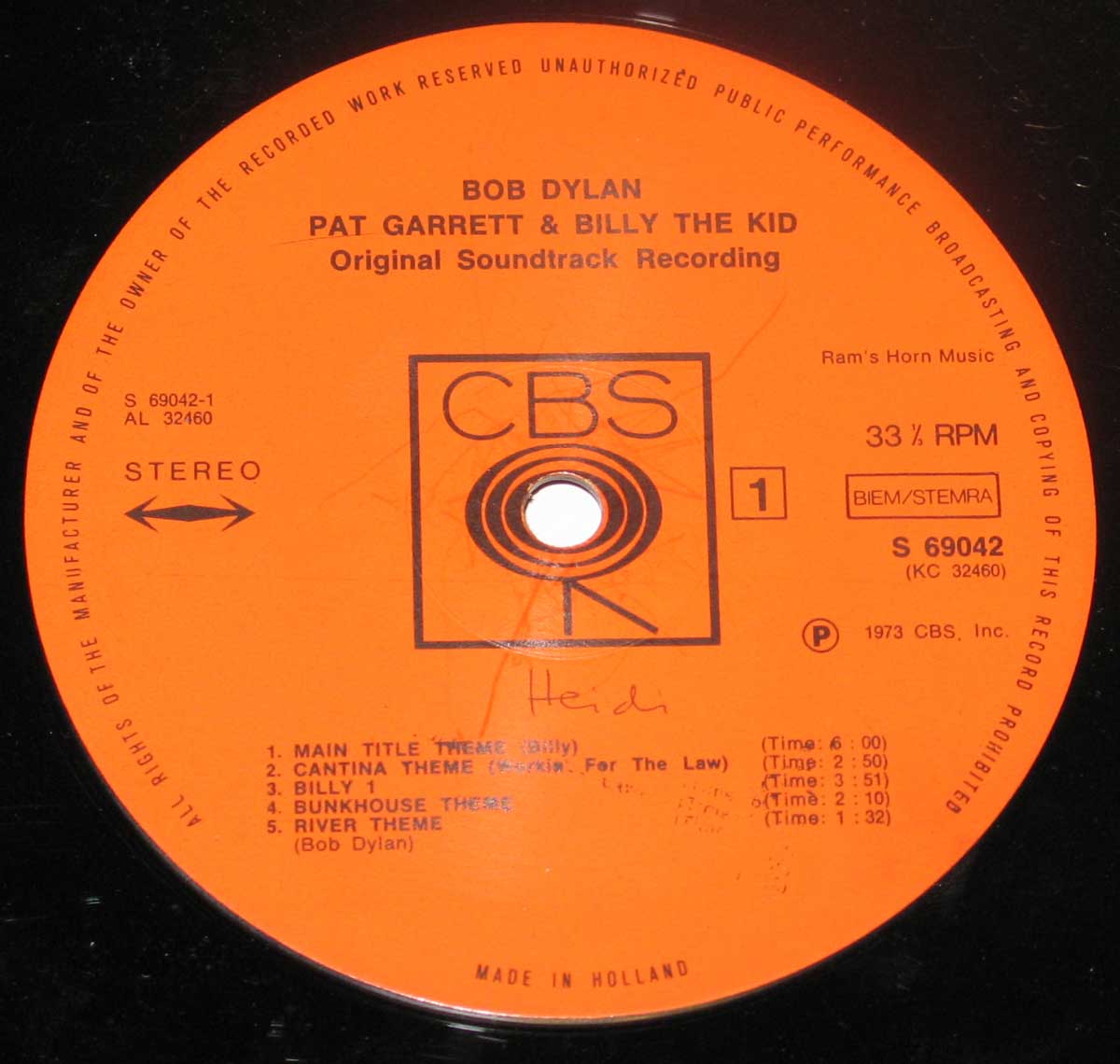 Close-Up Photo of the CBS ( with the walking eye ) Record Label of BOB DYLAN Pat Garrett & Billy The Kid 
