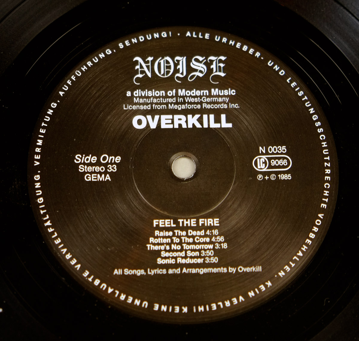 High Resolution Photo of Overkill Feel The Fire  