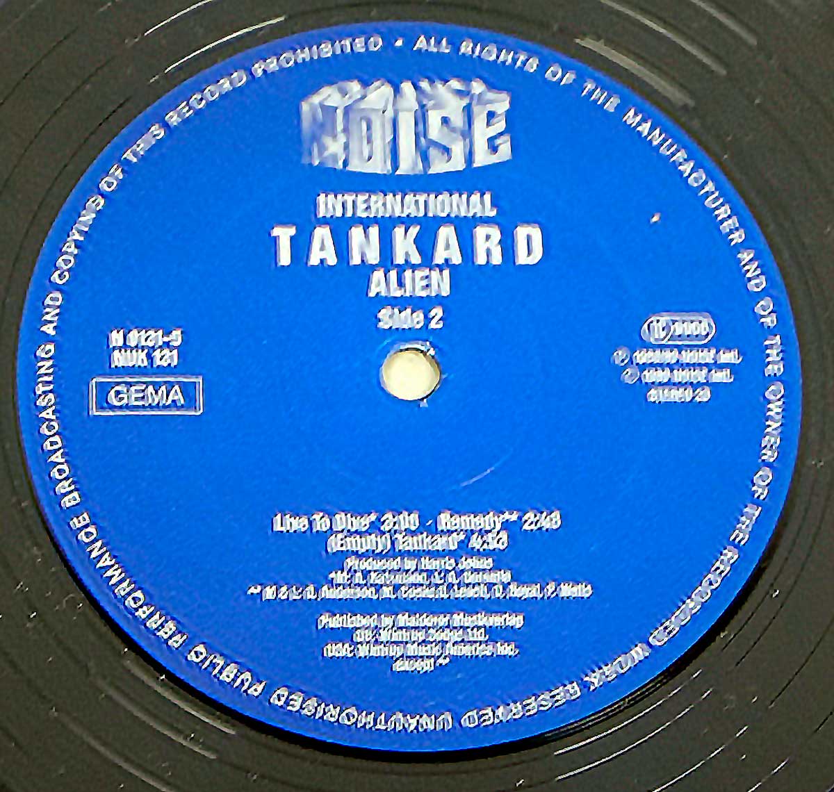 Close-up of the Blue NOISE International N 0131-5 Record Label Side 2   