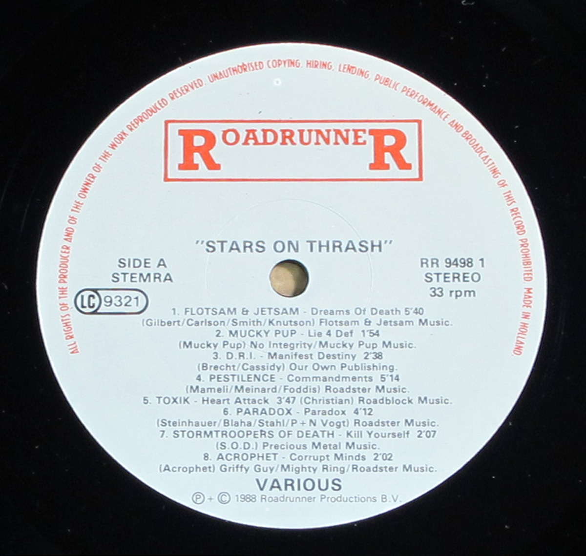 High Resolution Photo of the enlarged label Stars on Thrash https://vinyl-records.nl